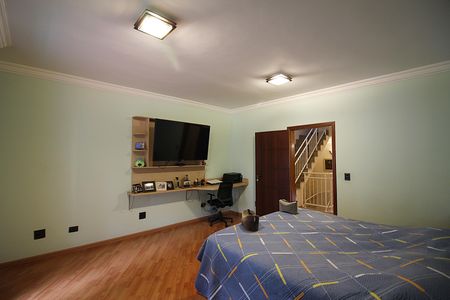 Casa à venda com 302m², 4 quartos e 3 vagasQuarto 2 - Suíte