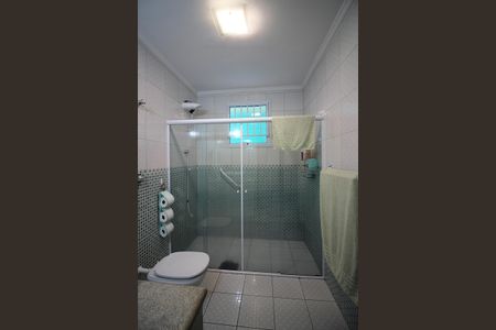 Casa à venda com 302m², 4 quartos e 3 vagasBanheiro Social 2