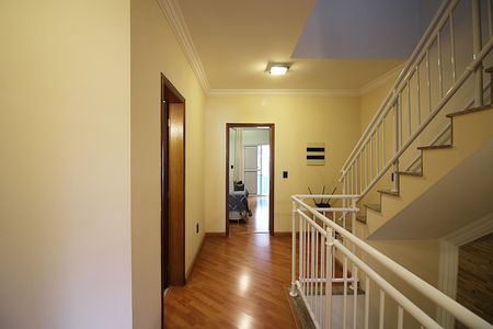 Casa à venda com 302m², 4 quartos e 3 vagasHall dos Quartos