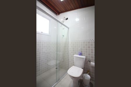 Casa à venda com 302m², 4 quartos e 3 vagasBanheiro de serviço