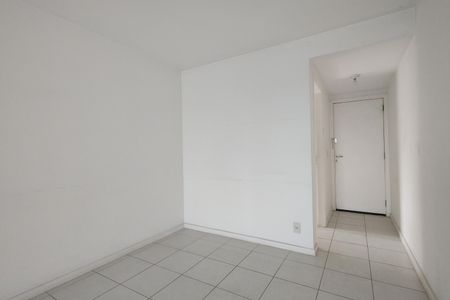 Apartamento à venda com 77m², 2 quartos e 1 vaga Apartamento à venda com 77m², 2 quartos e 1 vagaSala