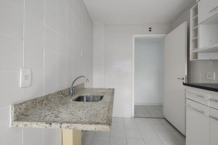 Apartamento à venda com 77m², 2 quartos e 1 vaga Apartamento à venda com 77m², 2 quartos e 1 vagaCozinha - Armários