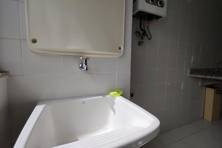 Apartamento à venda com 77m², 2 quartos e 1 vaga Apartamento à venda com 77m², 2 quartos e 1 vagaÁrea de Serviço