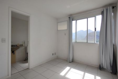 Apartamento à venda com 77m², 2 quartos e 1 vaga Apartamento à venda com 77m², 2 quartos e 1 vagaQuarto 2 - Suíte