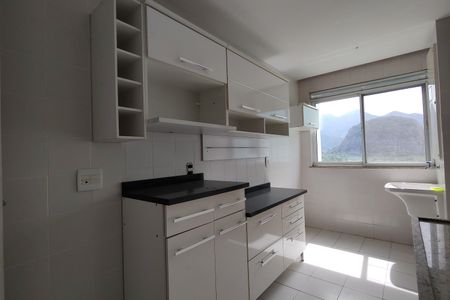 Apartamento à venda com 77m², 2 quartos e 1 vaga Apartamento à venda com 77m², 2 quartos e 1 vagaCozinha - Armários
