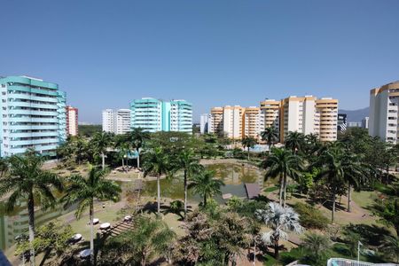 Apartamento à venda com 77m², 2 quartos e 1 vaga Apartamento à venda com 77m², 2 quartos e 1 vagaÁrea comum