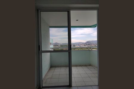 Apartamento à venda com 77m², 2 quartos e 1 vagaVaranda 