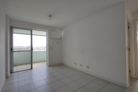Apartamento à venda com 77m², 2 quartos e 1 vaga Apartamento à venda com 77m², 2 quartos e 1 vagaSala