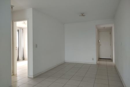 Apartamento à venda com 77m², 2 quartos e 1 vaga Apartamento à venda com 77m², 2 quartos e 1 vagaSala