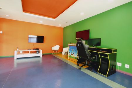 Apartamento à venda com 77m², 2 quartos e 1 vaga Apartamento à venda com 77m², 2 quartos e 1 vagaSalão de jogos