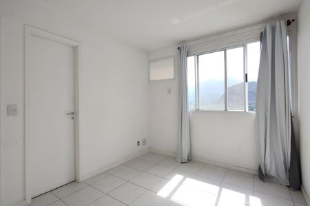 Apartamento à venda com 77m², 2 quartos e 1 vaga Apartamento à venda com 77m², 2 quartos e 1 vagaQuarto 2 - Suíte