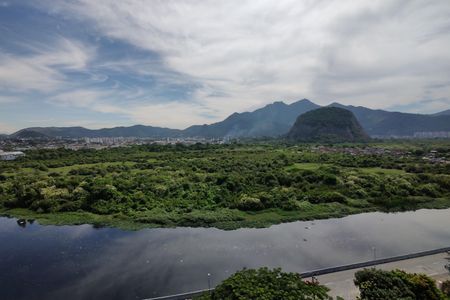 Apartamento à venda com 77m², 2 quartos e 1 vaga Apartamento à venda com 77m², 2 quartos e 1 vagaVista