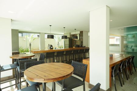 Apartamento à venda com 70m², 2 quartos e 2 vagasEspaço Gourmet