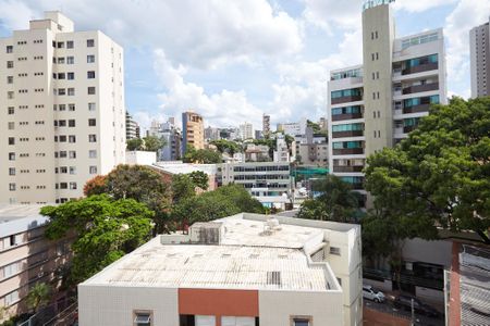 Apartamento à venda com 70m², 2 quartos e 2 vagasVista da Suíte