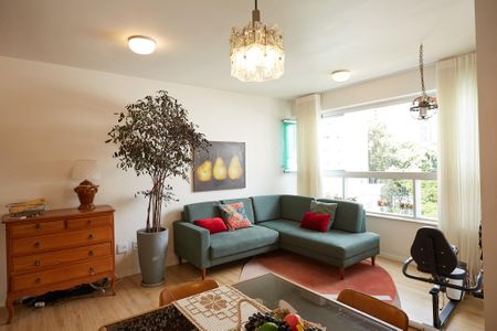 Apartamento à venda com 70m², 2 quartos e 2 vagasSala