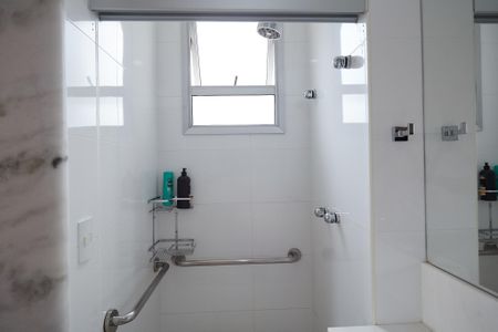 Apartamento à venda com 70m², 2 quartos e 2 vagasBanheiro da Suíte