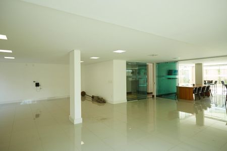 Apartamento à venda com 70m², 2 quartos e 2 vagasÁrea comum - Salão de festas