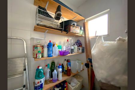 Apartamento à venda com 75m², 3 quartos e 2 vagas Apartamento à venda com 75m², 3 quartos e 2 vagasDispensa