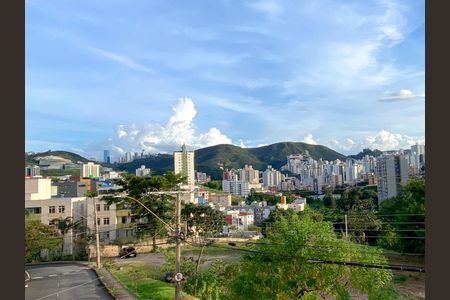 Apartamento à venda com 75m², 3 quartos e 2 vagas Apartamento à venda com 75m², 3 quartos e 2 vagasVista da Suite