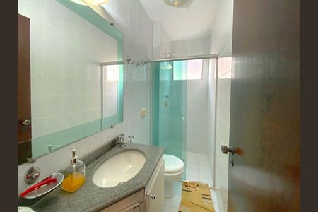 Apartamento à venda com 75m², 3 quartos e 2 vagas Apartamento à venda com 75m², 3 quartos e 2 vagasBanheiro