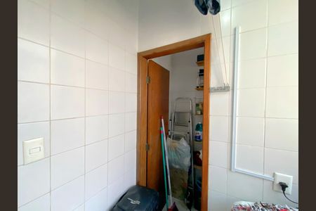 Apartamento à venda com 75m², 3 quartos e 2 vagas Apartamento à venda com 75m², 3 quartos e 2 vagasÁrea de Serviço