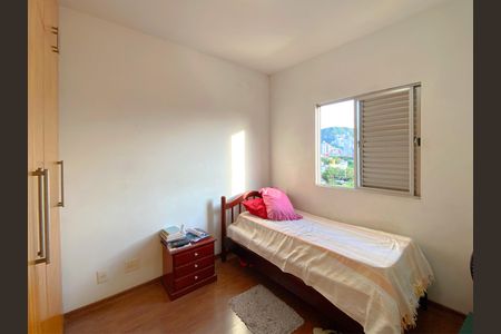 Apartamento à venda com 75m², 3 quartos e 2 vagas Apartamento à venda com 75m², 3 quartos e 2 vagasQuarto