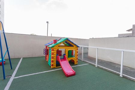 Apartamento para alugar com 44m², 2 quartos e 1 vaga Apartamento para alugar com 44m², 2 quartos e 1 vagaÁrea comum - Playground