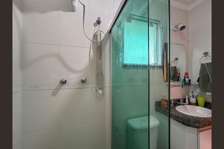 Casa à venda com 88m², 2 quartos e 2 vagas Casa à venda com 88m², 2 quartos e 2 vagasBanheiro da Suíte 2