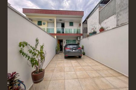 Casa à venda com 88m², 2 quartos e 2 vagas Casa à venda com 88m², 2 quartos e 2 vagasGaragem