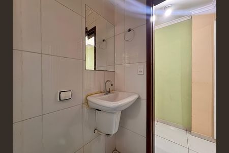 Casa para alugar com 50m², 1 quarto e sem vaga Casa para alugar com 50m², 1 quarto e sem vagaBanheiro