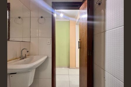 Casa para alugar com 50m², 1 quarto e sem vaga Casa para alugar com 50m², 1 quarto e sem vagaBanheiro