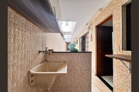 Casa para alugar com 50m², 1 quarto e sem vaga Casa para alugar com 50m², 1 quarto e sem vagaLavanderia