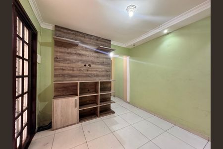 Casa para alugar com 50m², 1 quarto e sem vaga Casa para alugar com 50m², 1 quarto e sem vagaSala