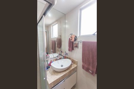 Apartamento à venda com 96m², 3 quartos e 2 vagasBanheiro da Suíte