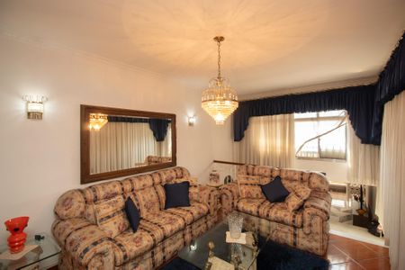 Casa à venda com 350m², 3 quartos e 2 vagasSala