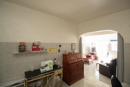 Casa à venda com 350m², 3 quartos e 2 vagasSala 2