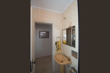 Casa à venda com 350m², 3 quartos e 2 vagasBanheiro 3