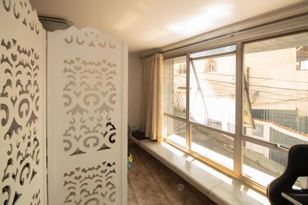 Casa à venda com 350m², 3 quartos e 2 vagasEscritório