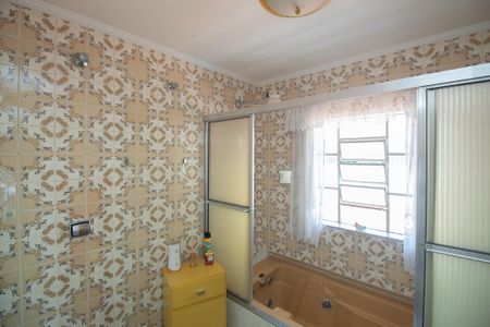 Casa à venda com 350m², 3 quartos e 2 vagasBanheiro 2