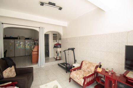 Casa à venda com 350m², 3 quartos e 2 vagasSala 2