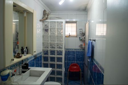 Casa à venda com 119m², 3 quartos e 1 vagaBanheiro 2