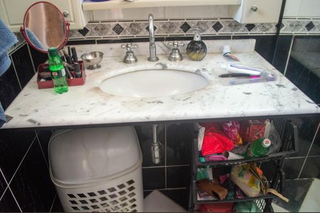 Casa à venda com 119m², 3 quartos e 1 vagaBanheiro