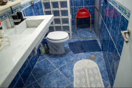 Casa à venda com 119m², 3 quartos e 1 vagaBanheiro 2