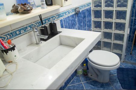 Casa à venda com 119m², 3 quartos e 1 vagaBanheiro 2