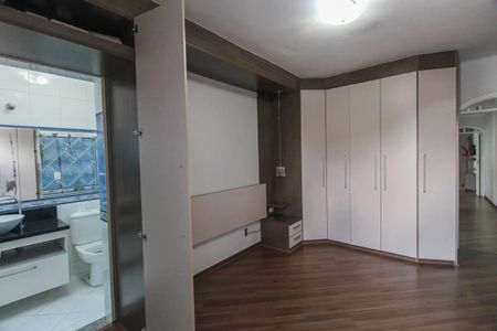 Casa para alugar com 120m², 3 quartos e 2 vagasSuite