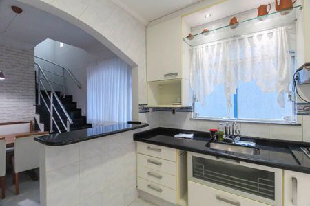 Casa para alugar com 120m², 3 quartos e 2 vagasCozinha