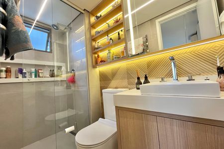 Apartamento à venda com 57m², 2 quartos e 1 vaga Apartamento à venda com 57m², 2 quartos e 1 vagaBanheiro da Suíte