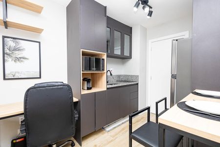 Studio para alugar com 25m², 1 quarto e sem vaga Studio para alugar com 25m², 1 quarto e sem vagaCozinha