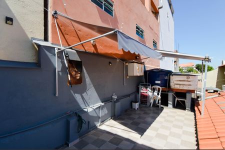 Casa à venda com 220m², 3 quartos e 2 vagasTerraço