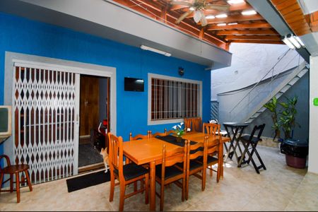 Casa à venda com 220m², 3 quartos e 2 vagasÁrea gourmet